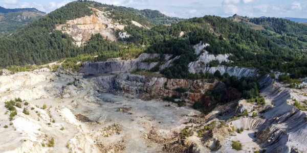 Sísmica de Refracción Escarificabilidad de las rocas en la Garrotxa